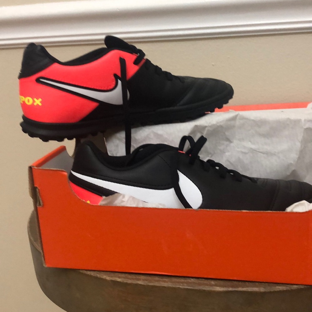 Nike Black and Orange Size 7
